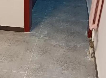 广灵瓷砖空鼓维修公司分享下广灵地砖空鼓了怎么办